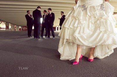 Post a Picture of a wedding photo you have found that you like and want to mock on your big day!