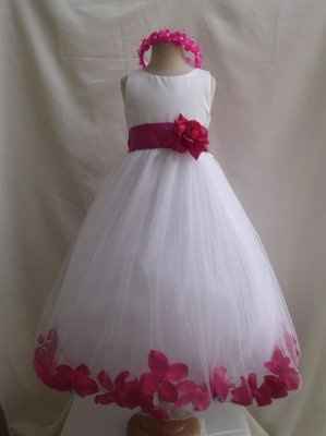 I found my flower girl dress, show me yours :-)