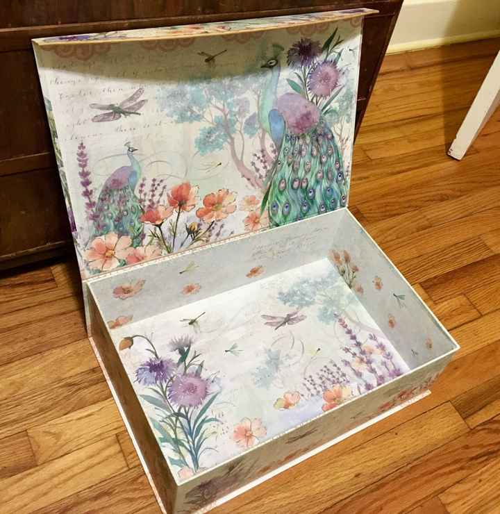 Can I see your baskets and boxes?