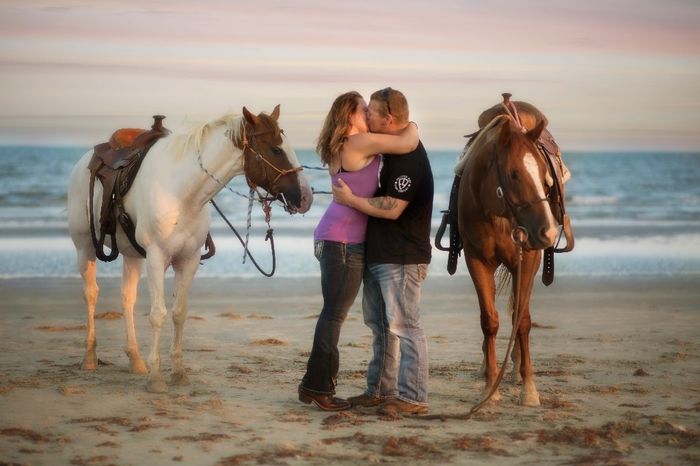 Let me see your engagement photos! 😭 - 2