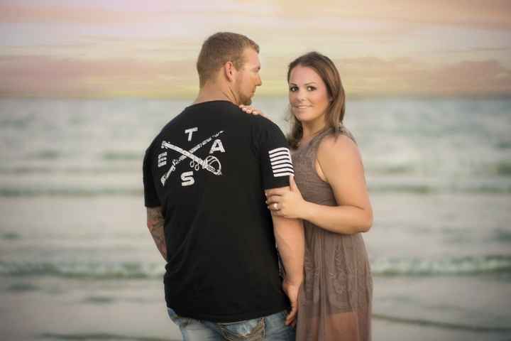 Let me see your engagement photos! 😭 - 8