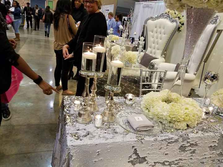  Not a big fan of flowers - 3