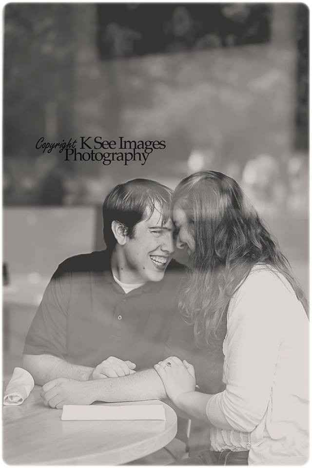 Engagement Pics Outift