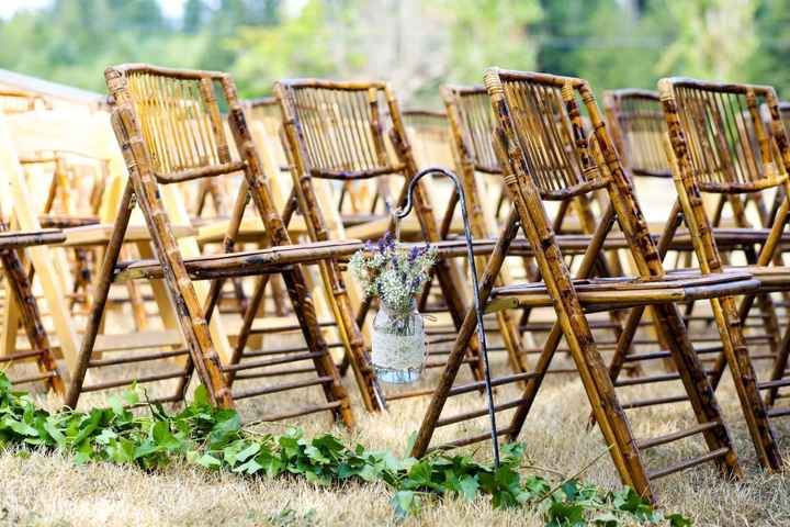 Lets see some ceremony decor!