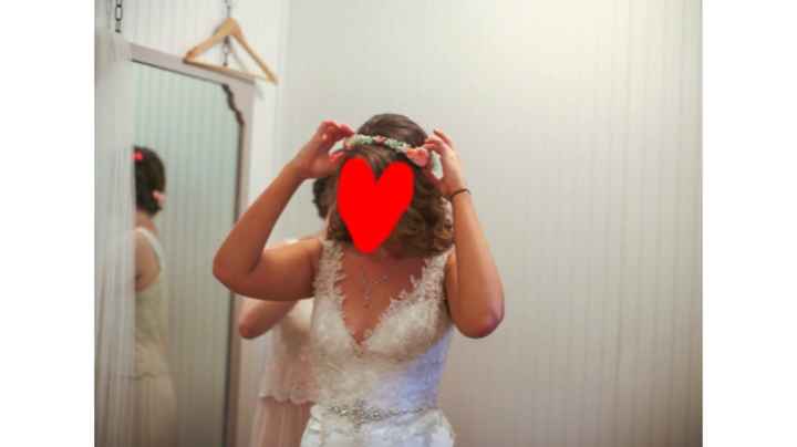 Do i put a blingy sash with this dress?