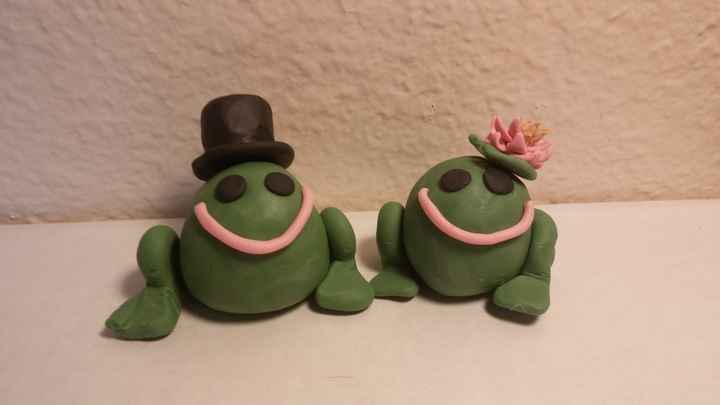 KWR: Hey guys, just wanted to show off my cake toppers I'm making! :)