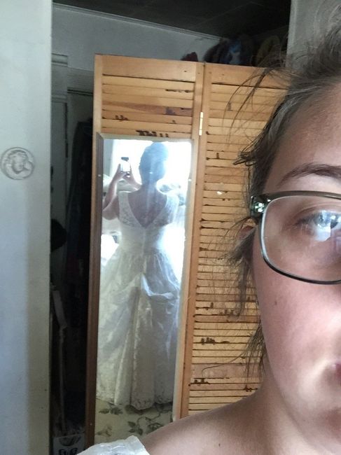 Show off those dresses!