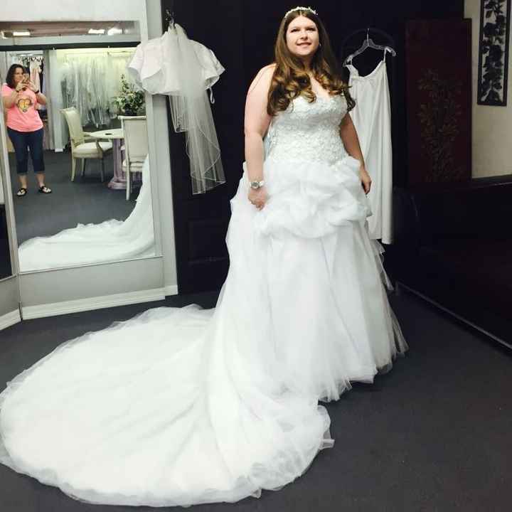 Calling plus size brides, show me your Dress