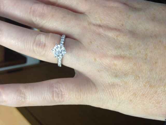 Is anyone with a single stone engagement ring getting a slim wedding band?