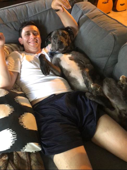 Show me your fiance and pet - 1