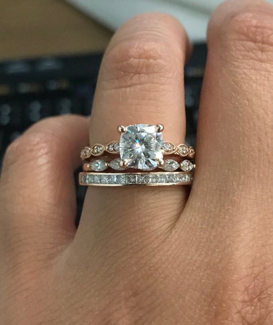 Wedding Bands: Matching or Different? 2