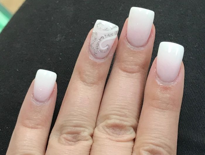 Wedding Nails: Bold or Subtle? 4