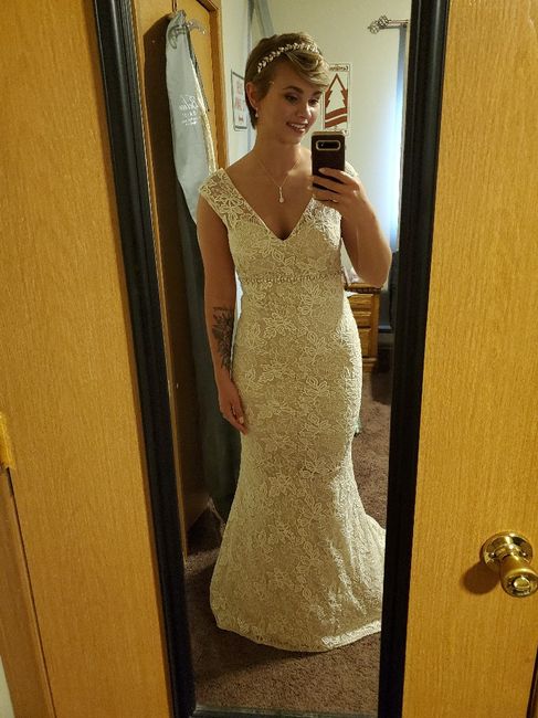 i hate my wedding dress :( 1