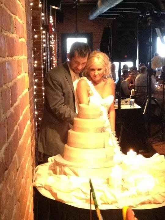 Ladies I Have Wedding Pictures!!!!  **Non Pro-Pic Heavy**  UPDATE - Another Pro-Pic On Page 4