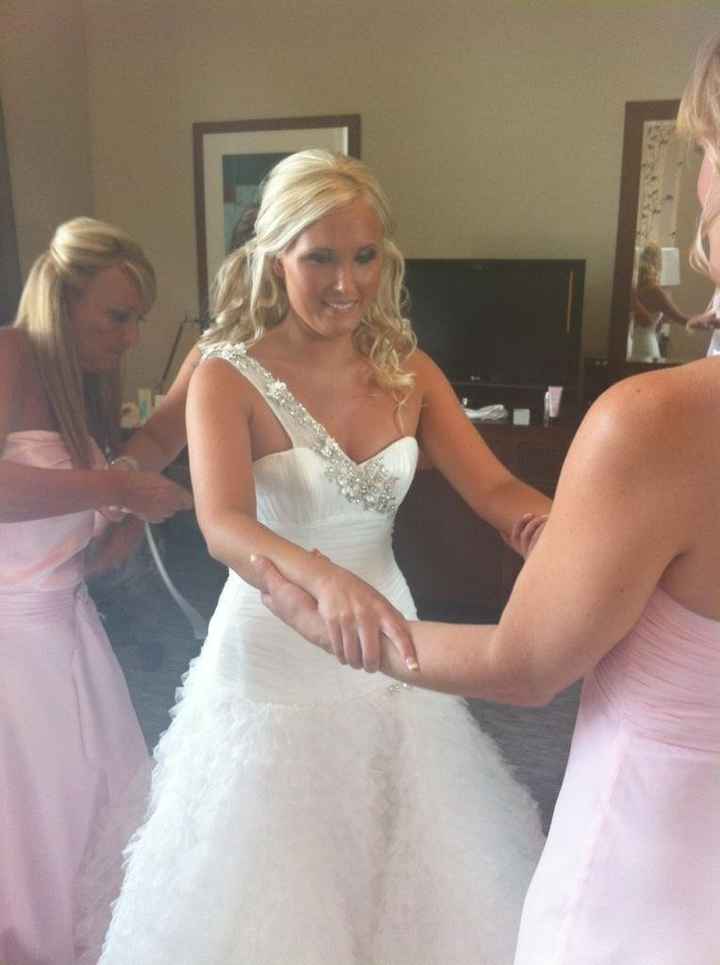 Ladies!! Show off your dress**pics**