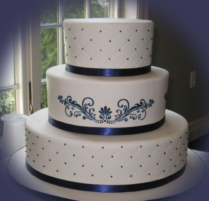  Show me your wedding cake/ wedding cake inspo! - 1