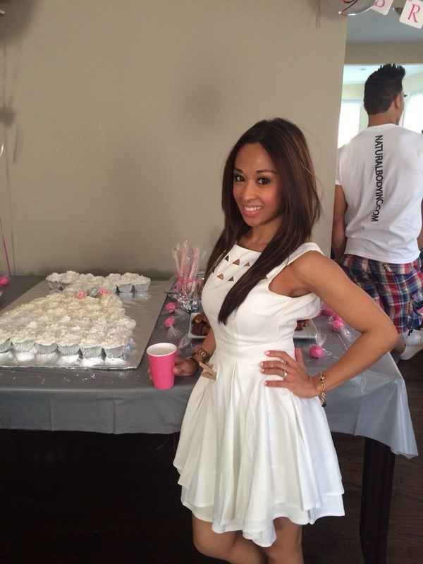 My Bridal Shower (& the invasion of the groomsmen) *PICS*