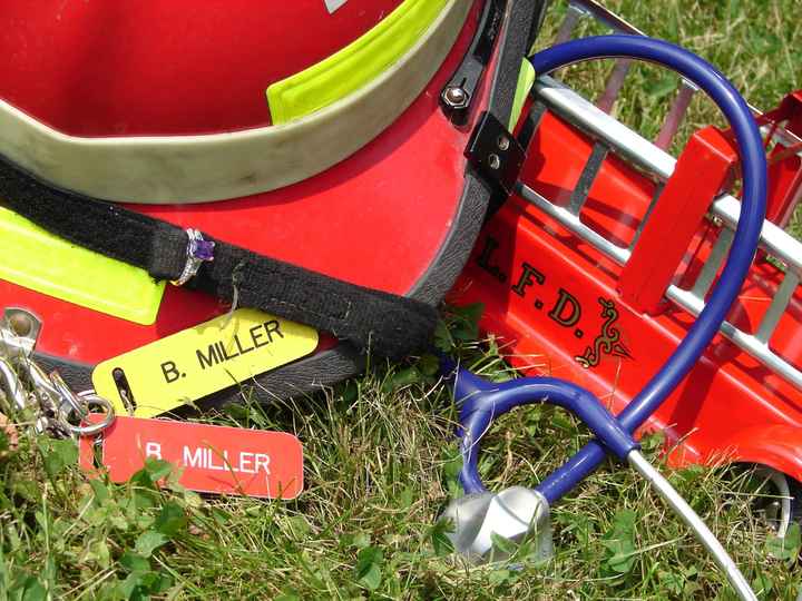 Engagement Pics are Here!!