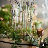 Table size and centerpieces - 1