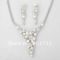 let's see your wedding jewelry...earrings, necklaces, etc.