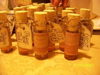 What are you guys doing for wedding favors!??! Show some pics!?!?