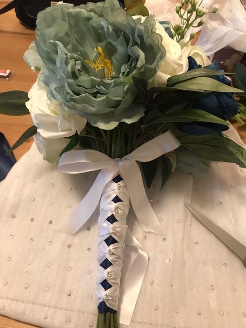 First diy is done! My bouquet! 3