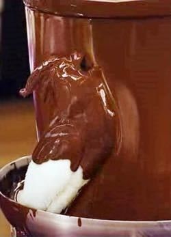 Chocolate fountain