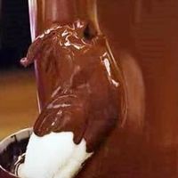 Chocolate fountain