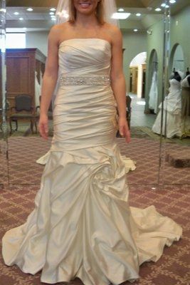 I want to see dresses