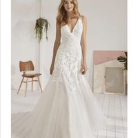 i Felt Pressure to try on Dresses and Bought My Dress too Early - 2