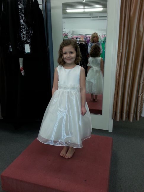 Matching the flower girl's ivory dress to my ivory dress??