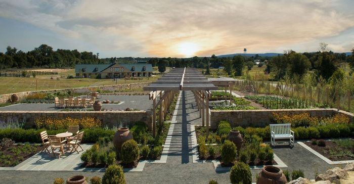cocktail reception (culinary garden)