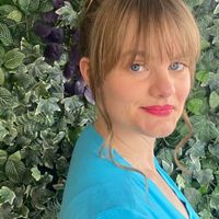 Which hairstyle? - 3