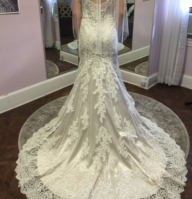 Let's see your lace wedding dresses!