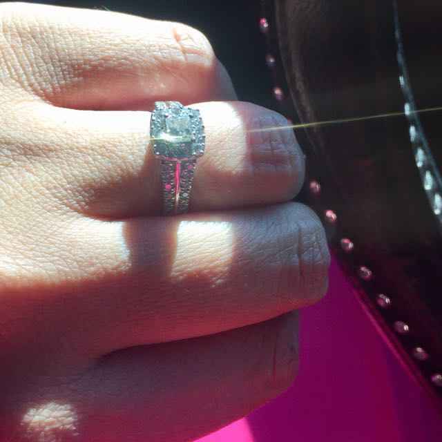 Show me your engagement rings!! - 2