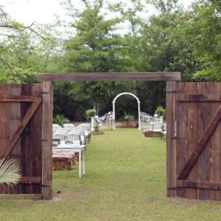 How to hide the bride for outdoor ceremony? - 1