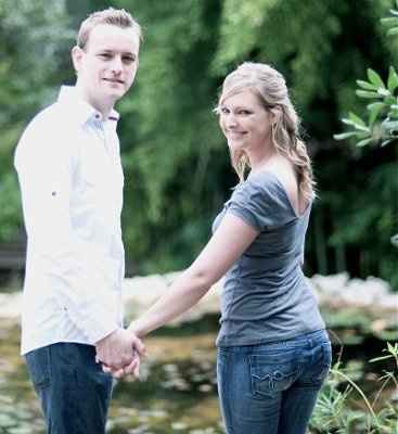 we're getting engagement pictures in a week! ahh!