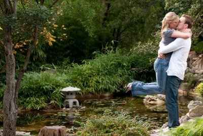 we're getting engagement pictures in a week! ahh!