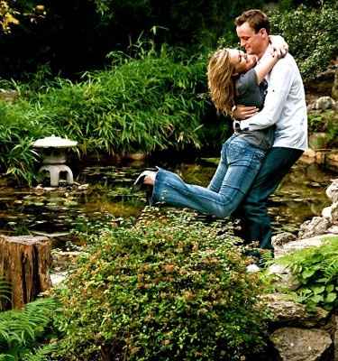 we're getting engagement pictures in a week! ahh!