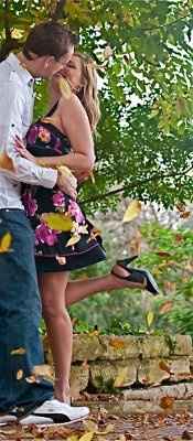 we're getting engagement pictures in a week! ahh!