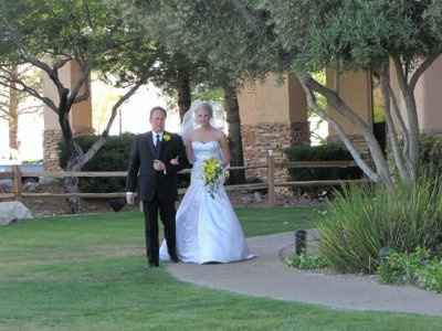 May 15, 2010 We got Married! Here are the Prof Pics :)