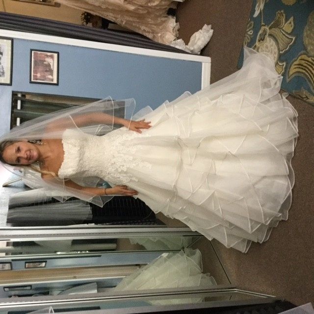 Show off your dress!!