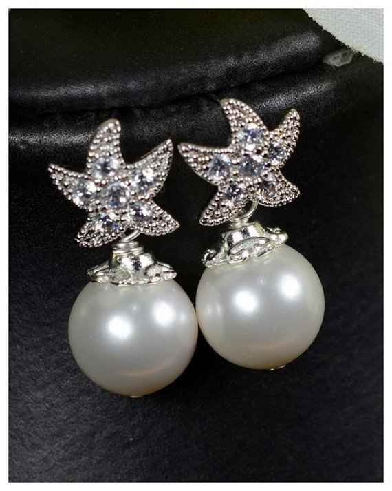 show off your jewelry!