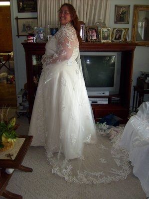 Ok,I think it's been a week or so...DRESSES PLEASE?! *whines