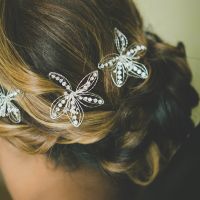 Show me your wedding day hair