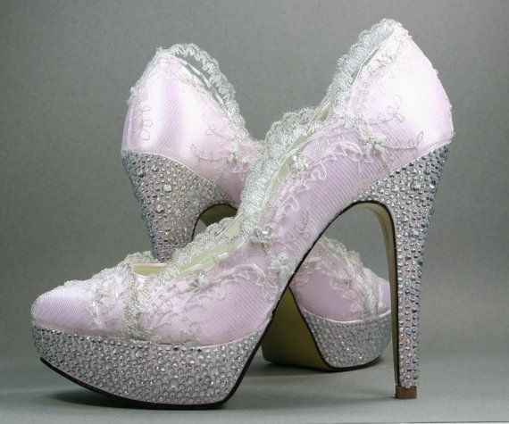 do these shoes go with this dress?