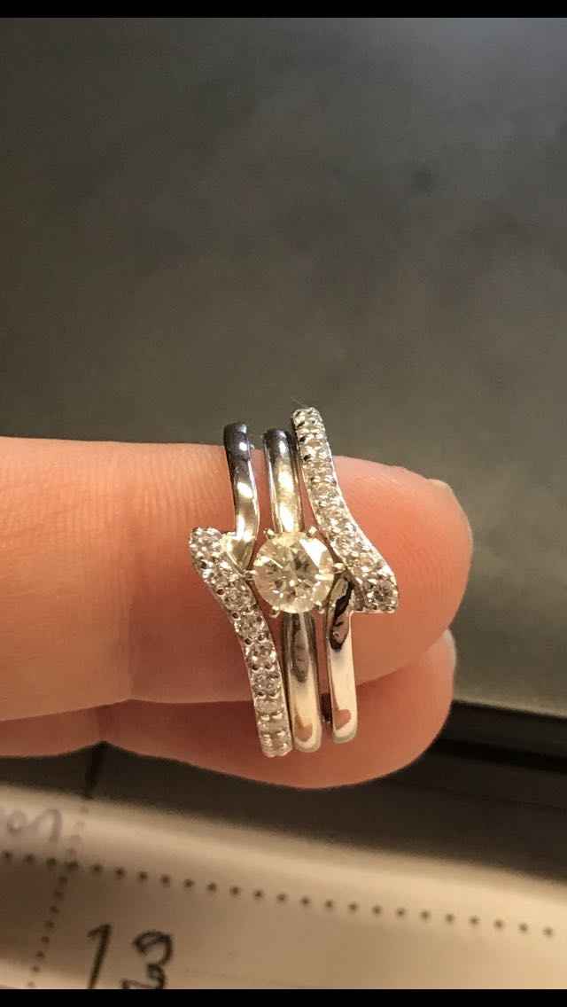 How do i put my ring on?! - 1