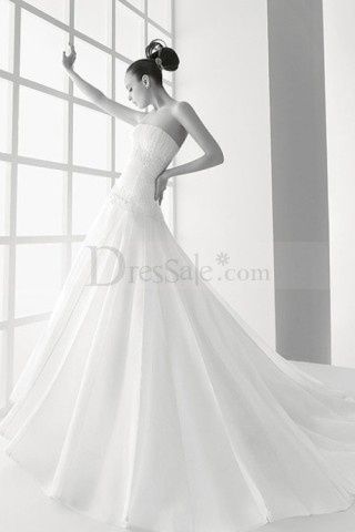help with wedding dress!!