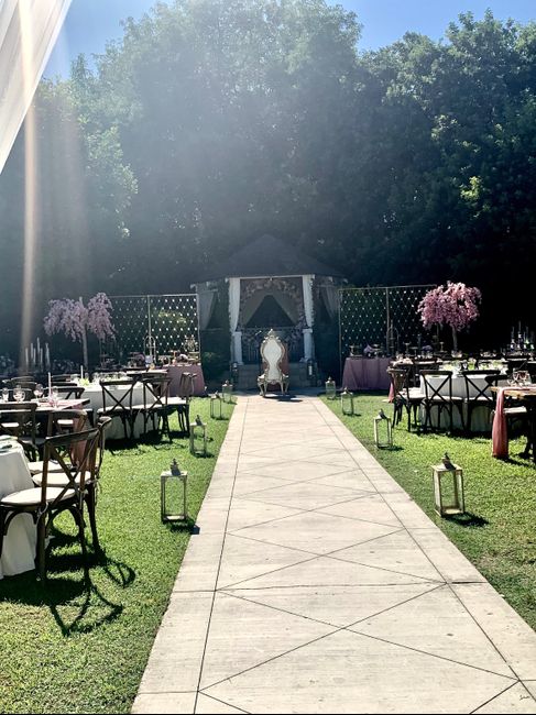 Cake and main table place! Help me 🙏 3