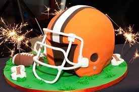 Anyone doing a groom's cake for FH?